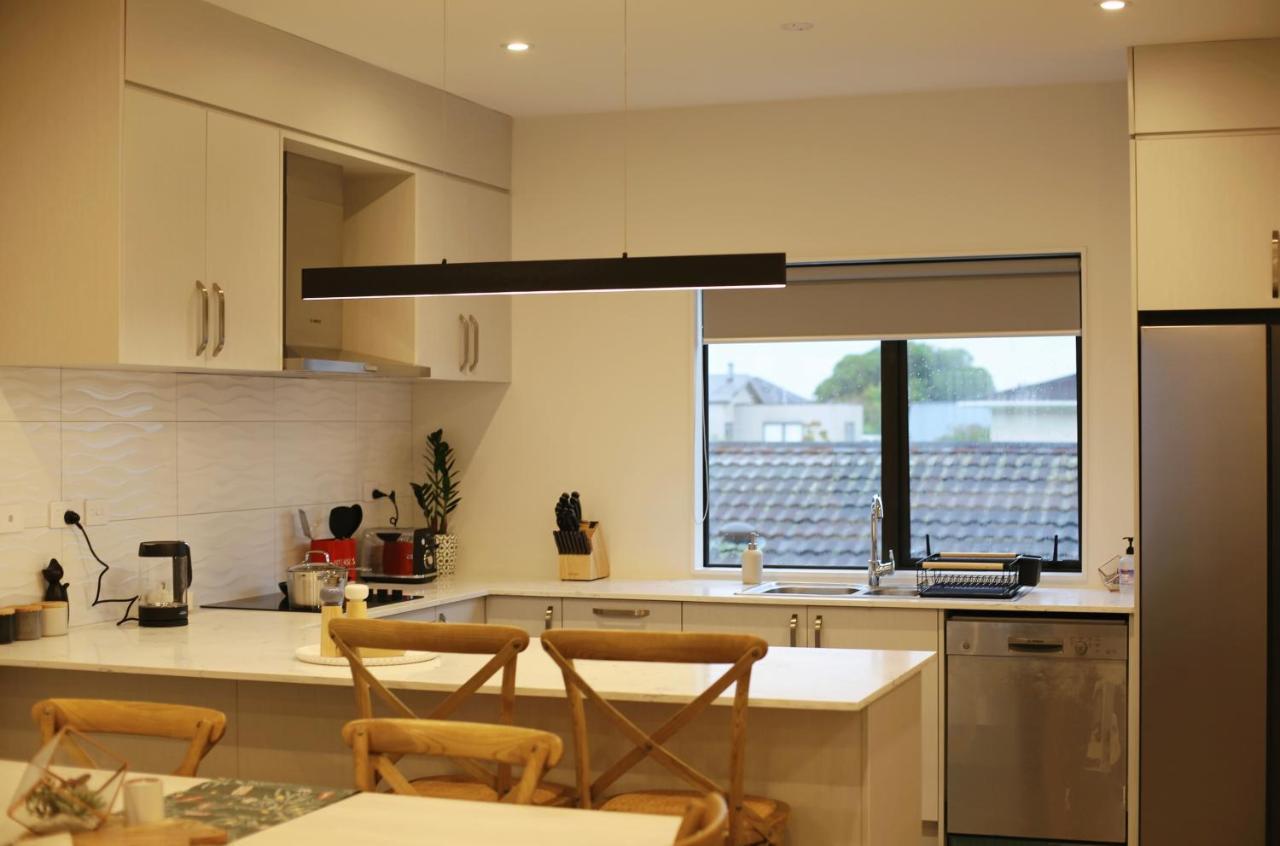 Cozy And Comfortable, Sunny Three-Storey Building 오클랜드 외부 사진